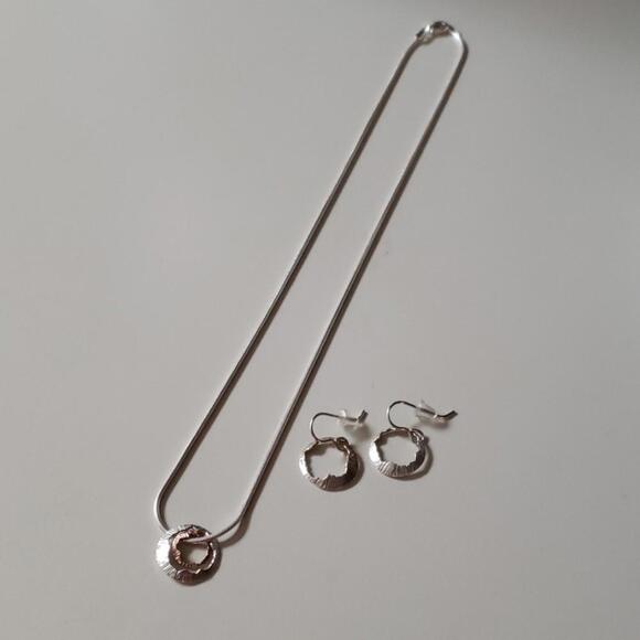 Ireland Martina Hamilton collection - Picture 1 of 4